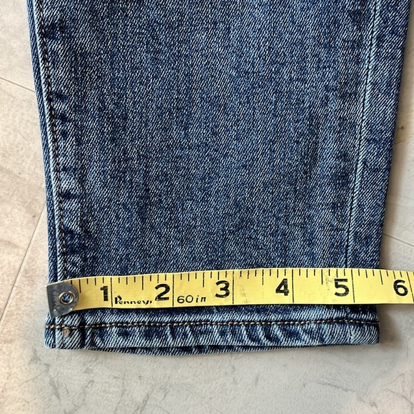 Loft   Jeans  Curvy Skinny  Dark Wash   EUC  some fading and whiskering  Size 6P - Picture 3 of 9